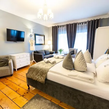 Apartamenty Pod Zegarem Mikołajki Esterno foto