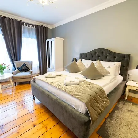 Apartamenty Pod Zegarem Mikołajki Esterno foto