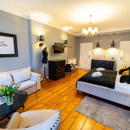 Apartamenty Pod Zegarem Mikołajki Esterno foto