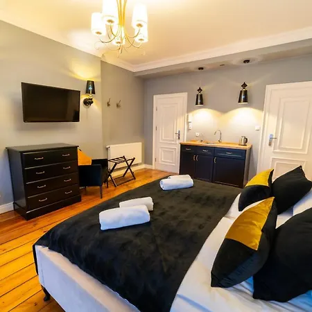Apartamenty Pod Zegarem Mikołajki Esterno foto